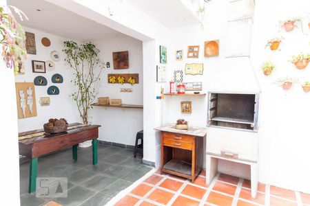 Casa à venda com 200m², 3 quartos e 2 vagas Casa à venda com 200m², 3 quartos e 2 vagasLavanderia / Area de Lazer