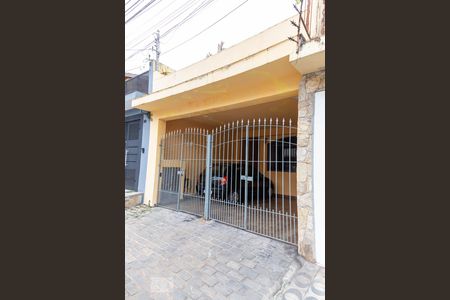Casa à venda com 200m², 3 quartos e 2 vagas Casa à venda com 200m², 3 quartos e 2 vagasFachada da Casa
