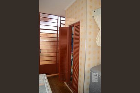 Casa à venda com 187m², 4 quartos e 3 vagasLavanderia