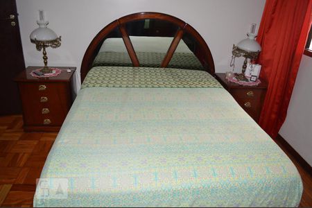 Casa à venda com 187m², 4 quartos e 3 vagasSuíte