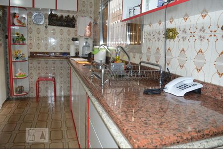 Casa à venda com 187m², 4 quartos e 3 vagasCozinha