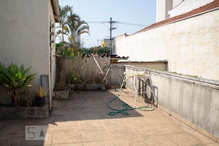 Casa à venda com 105m², 3 quartos e 2 vagas Casa à venda com 105m², 3 quartos e 2 vagasArea Externa