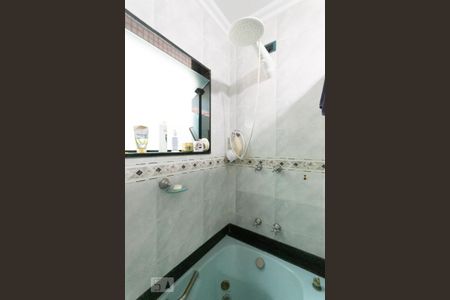 Casa à venda com 716m², 8 quartos e 6 vagas Casa à venda com 716m², 8 quartos e 6 vagasBanheiro da suíte 2