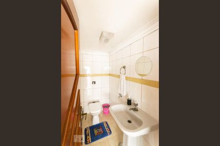 Casa à venda com 716m², 8 quartos e 6 vagas Casa à venda com 716m², 8 quartos e 6 vagasLavabo 3