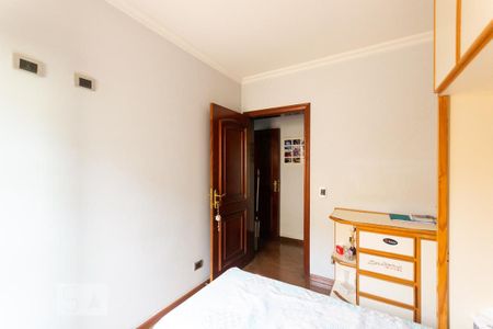 Casa à venda com 716m², 8 quartos e 6 vagas Casa à venda com 716m², 8 quartos e 6 vagasQuarto 5