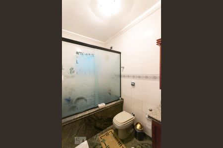 Casa à venda com 716m², 8 quartos e 6 vagas Casa à venda com 716m², 8 quartos e 6 vagasBanheiro da Suíte 1