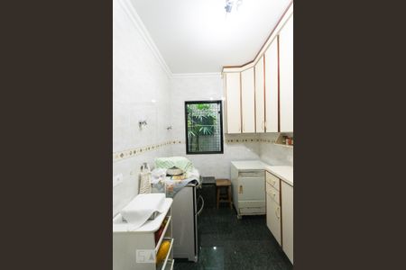 Casa à venda com 716m², 8 quartos e 6 vagas Casa à venda com 716m², 8 quartos e 6 vagasÁrea de serviço 2