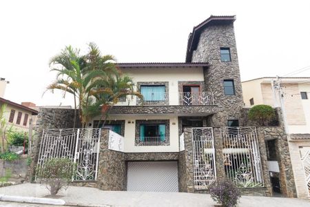 Casa à venda com 716m², 8 quartos e 6 vagas Casa à venda com 716m², 8 quartos e 6 vagasFachada