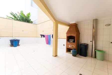 Casa à venda com 716m², 8 quartos e 6 vagas Casa à venda com 716m², 8 quartos e 6 vagasÁrea de serviço 3 e Churrasqueira 1