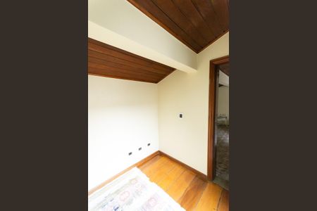 Casa à venda com 716m², 8 quartos e 6 vagas Casa à venda com 716m², 8 quartos e 6 vagasComodo extra