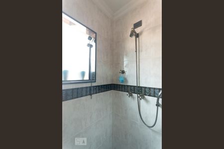 Casa à venda com 716m², 8 quartos e 6 vagas Casa à venda com 716m², 8 quartos e 6 vagasBanheiro social 2