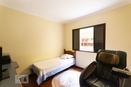 Casa à venda com 716m², 8 quartos e 6 vagas Casa à venda com 716m², 8 quartos e 6 vagasQuarto 7