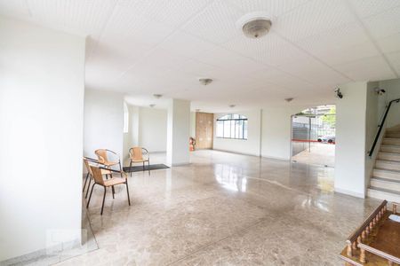 Apartamento à venda com 77m², 2 quartos e 1 vaga Apartamento à venda com 77m², 2 quartos e 1 vagaHall de Entrada