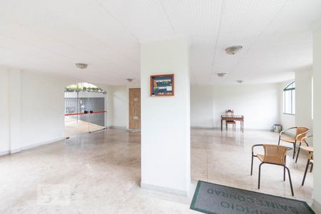 Apartamento à venda com 77m², 2 quartos e 1 vaga Apartamento à venda com 77m², 2 quartos e 1 vagaHall de Entrada