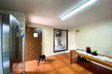 Casa à venda com 450m², 5 quartos e 4 vagas Casa à venda com 450m², 5 quartos e 4 vagasCozinha 3