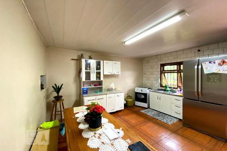 Casa à venda com 450m², 5 quartos e 4 vagas Casa à venda com 450m², 5 quartos e 4 vagasCozinha 3