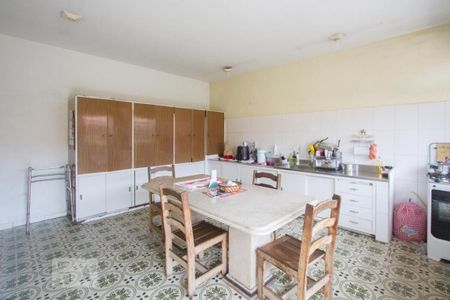 Casa à venda com 330m², 5 quartos e 6 vagasCozinha