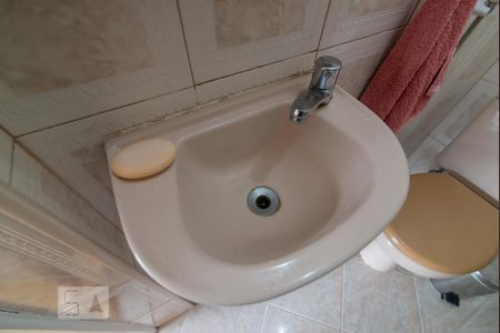 Lavabo de apartamento para alugar com 2 quartos, 80m² em Tijuca, Rio de Janeiro