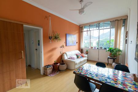Sala de apartamento para alugar com 2 quartos, 80m² em Tijuca, Rio de Janeiro