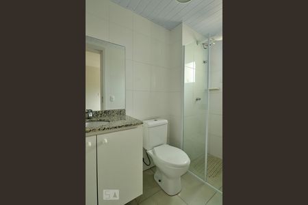 Banheiro de apartamento para alugar com 1 quarto, 31m² em Bangú, Santo André