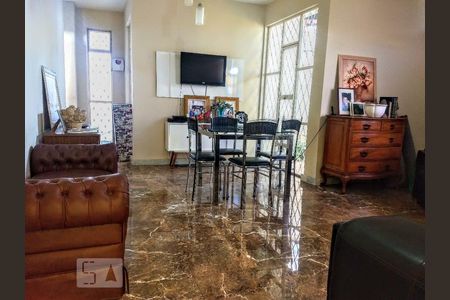 Sala de casa à venda com 3 quartos, 250m² em São João Batista, Belo Horizonte