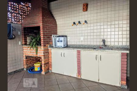 Churrasqueira de casa à venda com 3 quartos, 250m² em São João Batista, Belo Horizonte