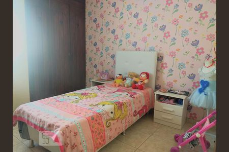 Quarto de casa à venda com 3 quartos, 250m² em São João Batista, Belo Horizonte