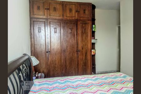 Quarto de casa à venda com 3 quartos, 250m² em São João Batista, Belo Horizonte