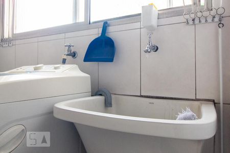 Apartamento à venda com 83m², 3 quartos e 1 vaga Apartamento à venda com 83m², 3 quartos e 1 vagaÁrea de serviço