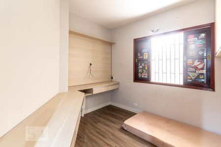 Quarto 1 de casa para alugar com 4 quartos, 135m² em Jardim Satélite, São Paulo