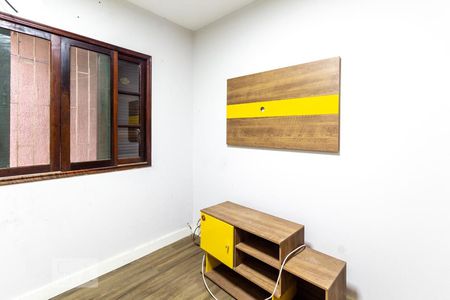 Quarto 2 de casa para alugar com 4 quartos, 135m² em Jardim Satélite, São Paulo