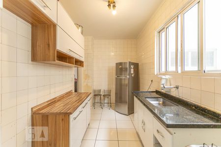 Apartamento à venda com 85m², 2 quartos e sem vagaCozinha