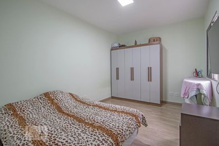 Casa à venda com 150m², 3 quartos e 3 vagas Casa à venda com 150m², 3 quartos e 3 vagasQuarto 2