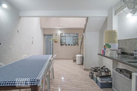 Casa à venda com 150m², 3 quartos e 3 vagas Casa à venda com 150m², 3 quartos e 3 vagasEspaço Gourmet