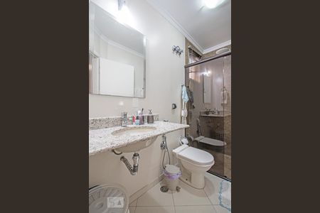 Casa à venda com 150m², 3 quartos e 3 vagas Casa à venda com 150m², 3 quartos e 3 vagasBanheiro da Suite