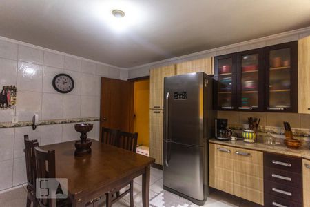 Casa à venda com 236m², 5 quartos e 4 vagasCozinha