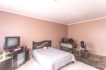 Casa à venda com 236m², 5 quartos e 4 vagasQuarto 2