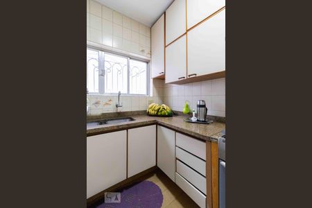 Casa à venda com 150m², 3 quartos e 2 vagas Casa à venda com 150m², 3 quartos e 2 vagasCozinha