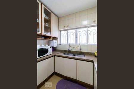 Casa à venda com 150m², 3 quartos e 2 vagas Casa à venda com 150m², 3 quartos e 2 vagasCozinha