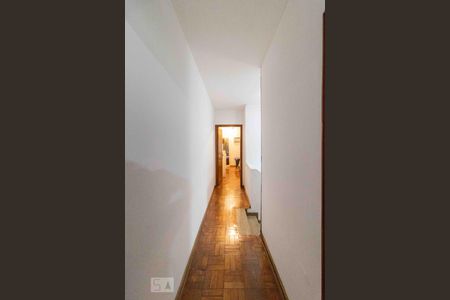 Casa à venda com 150m², 3 quartos e 2 vagas Casa à venda com 150m², 3 quartos e 2 vagasCorredor