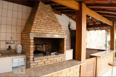 Casa à venda com 500m², 3 quartos e 4 vagas Casa à venda com 500m², 3 quartos e 4 vagasEspaço Gourmet