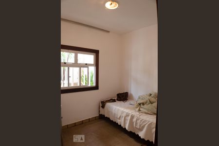 Casa à venda com 500m², 3 quartos e 4 vagas Casa à venda com 500m², 3 quartos e 4 vagasQuarto de Serviço