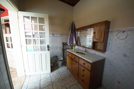 Casa à venda com 450m², 5 quartos e 4 vagasBanheiro 3