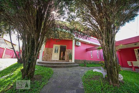 Casa à venda com 450m², 5 quartos e 4 vagasFachada