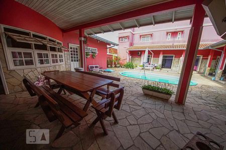 Casa à venda com 450m², 5 quartos e 4 vagasSalão de Festa