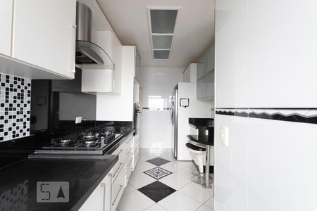 Apartamento à venda com 180m², 3 quartos e 2 vagasCozinha