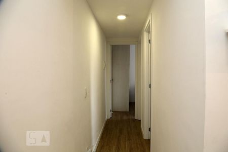 Corredor de apartamento para alugar com 2 quartos, 40m² em Vila Andrade, São Paulo
