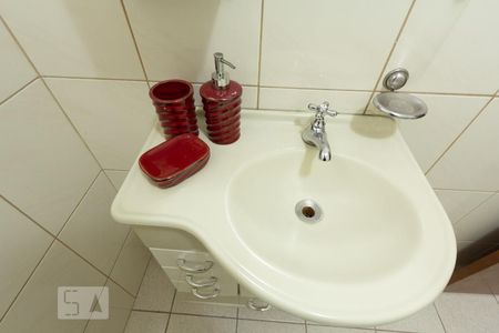 Apartamento à venda com 106m², 3 quartos e 1 vaga Apartamento à venda com 106m², 3 quartos e 1 vagaBanheiro 2