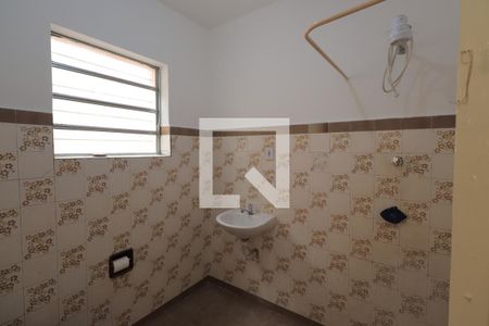 Banheiro de casa para alugar com 1 quarto, 40m² em Vila Aricanduva, São Paulo