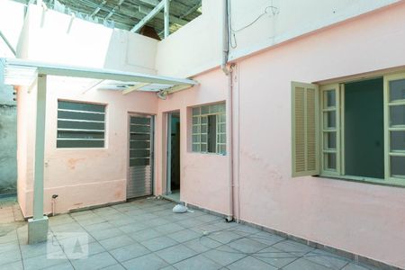 Casa para alugar com 40m², 1 quarto e sem vaga Casa para alugar com 40m², 1 quarto e sem vagaFachada